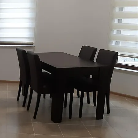 Daire Апартамент Диамант